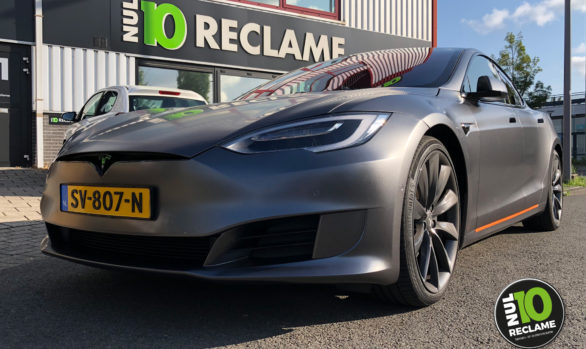 Carwrap Tesla Model S (matt metallic grey)